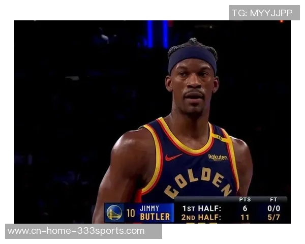 巴特勒强势突破篮下完成折叠打进并造成对手犯规精彩瞬间 巴特勒强势突破篮下完成折叠打进并造成对手犯规精彩瞬间