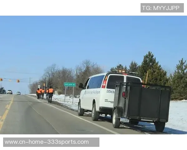 卡姆琼斯因超速被拦截逮捕急于赶往训练场引发关注 卡姆琼斯因超速被拦截逮捕急于赶往训练场引发关注