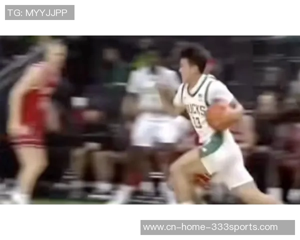 林葳脑后传球技惊四座德米尔接球轻松得分展现默契配合 林葳脑后传球技惊四座德米尔接球轻松得分展现默契配合