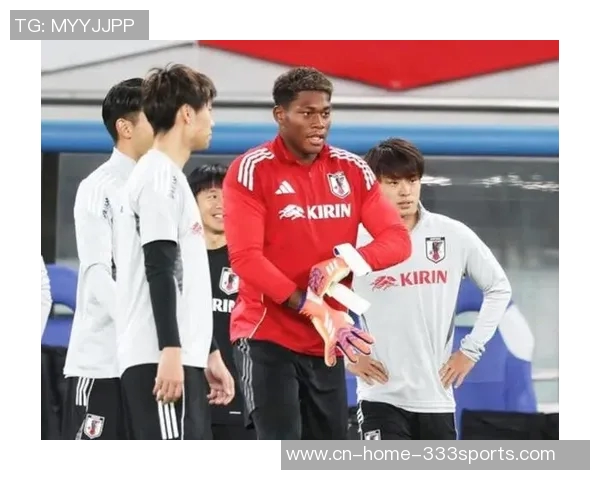 阿尔米隆精彩凌空射门成功破门铃木彩艳毫无反应 阿尔米隆精彩凌空射门成功破门铃木彩艳毫无反应