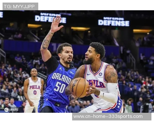 乌布雷与班凯罗体重差异明显却在场上展现顽强对抗精神 乌布雷与班凯罗体重差异明显却在场上展现顽强对抗精神