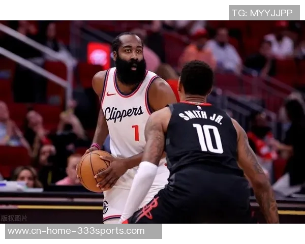 哈登谈球队首发调整探索有效组合不断优化无效阵容 哈登谈球队首发调整探索有效组合不断优化无效阵容