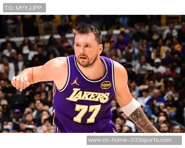 东契奇因左腿筋酸痛退赛雷迪克表示判断伤情尚需时日